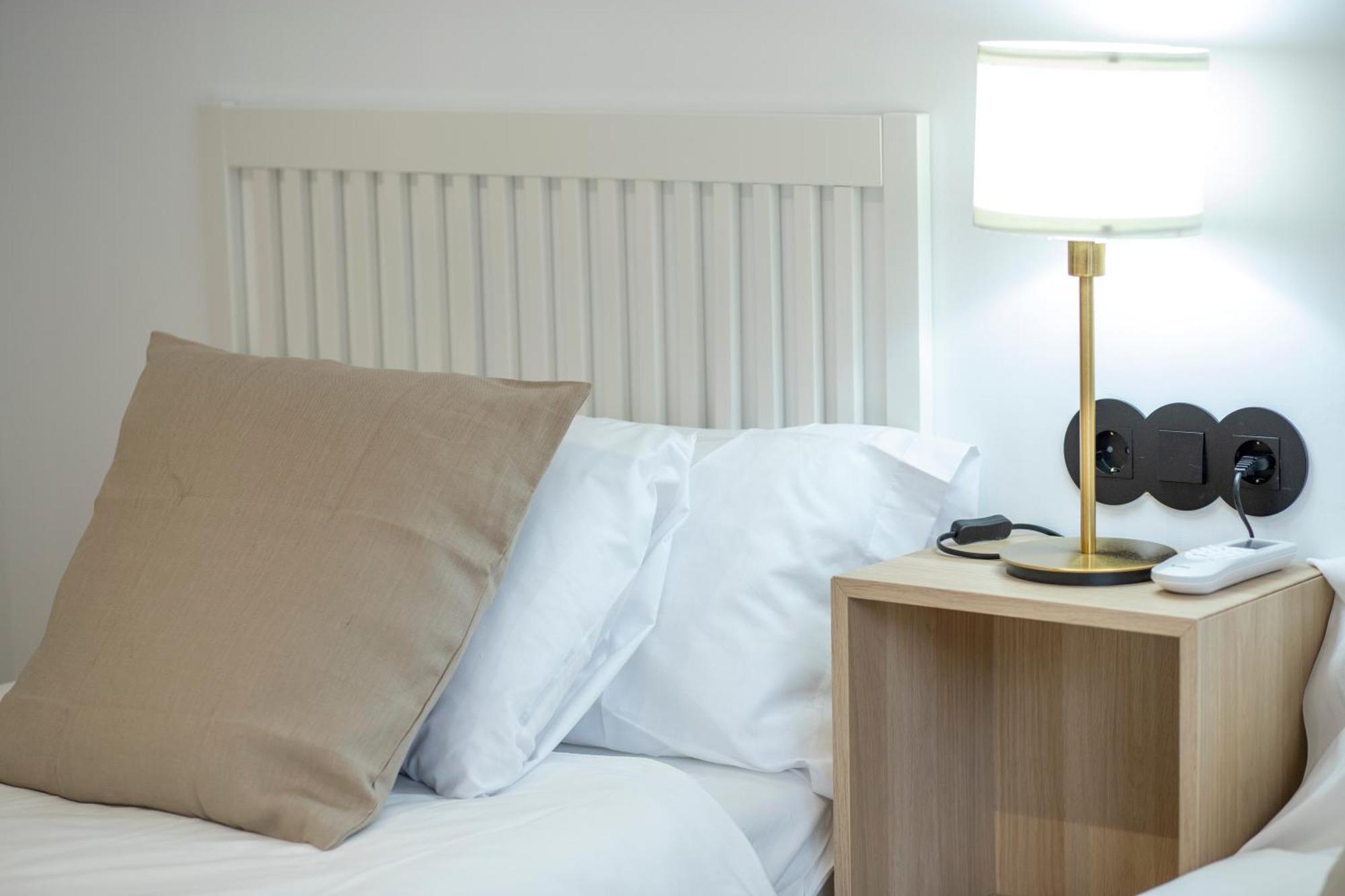 Apartamentos Mlc Ciudad De Linares Linares  Exteriör bild