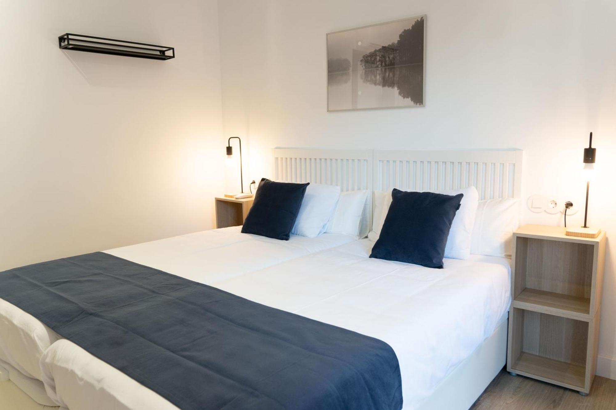 Apartamentos Mlc Ciudad De Linares Linares  Exteriör bild