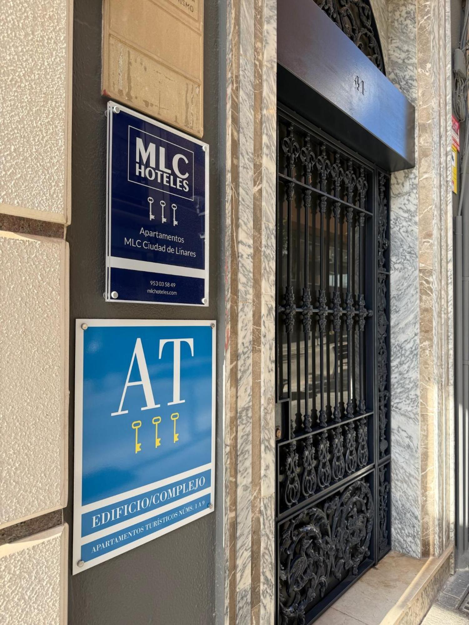 Apartamentos Mlc Ciudad De Linares Linares  Exteriör bild