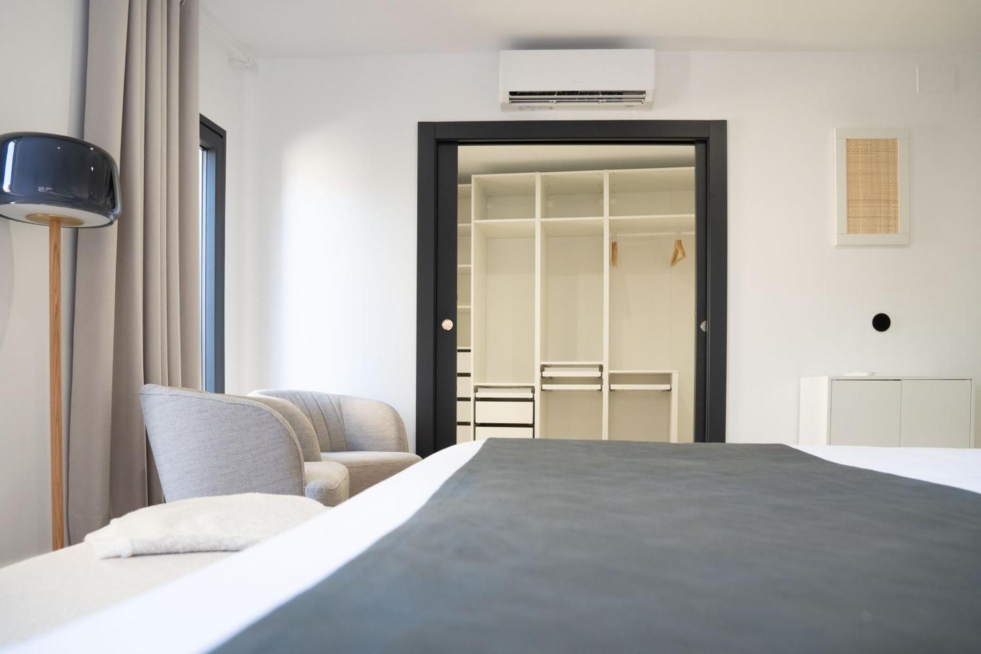 Apartamentos Mlc Ciudad De Linares Linares  Exteriör bild